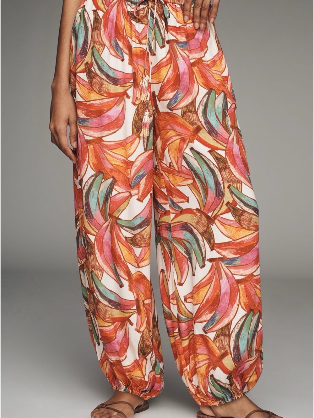 Farm Rio banana print balloon pants - Picture 2 of 12